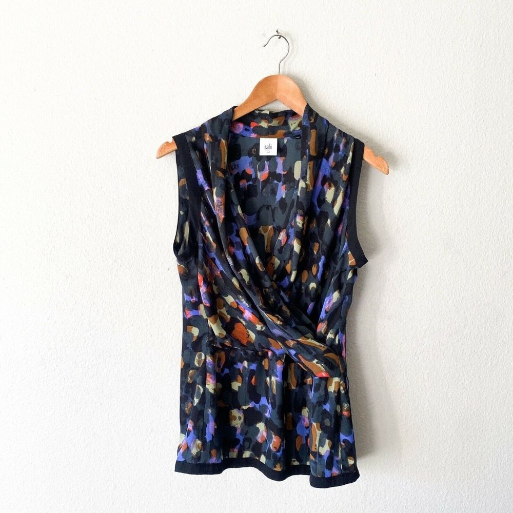 Cabi vibrant deep vneck cross over abstract sleeveless blouse M